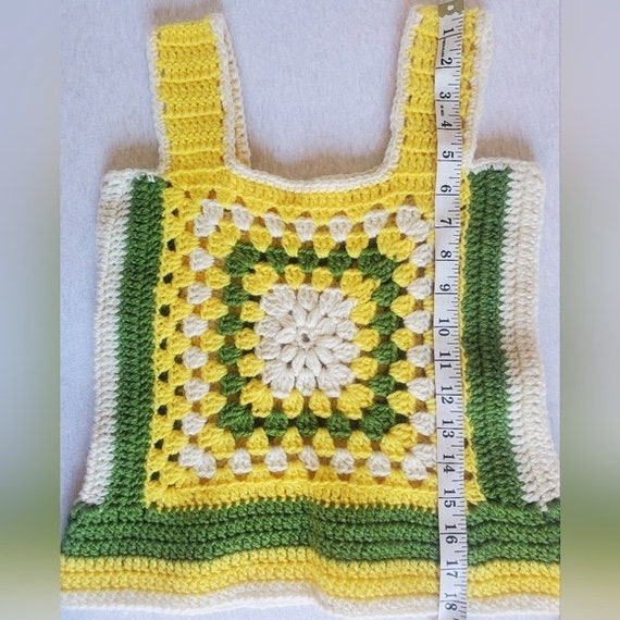 Vintage 70s crochet tank top knit yellow white VT… - image 8