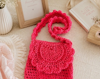 Crochet Shoulder/Crossbody Purse, Scalloped Flap, Coral, Crochet Purse , Handmade Crocheted Bag, Girls Mini Purse, Toddler Purse, 6x6 inches