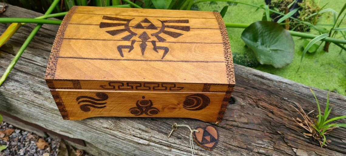 Legend of Zelda Wooden Keepsake Box With Optional Lock and Etsy UK