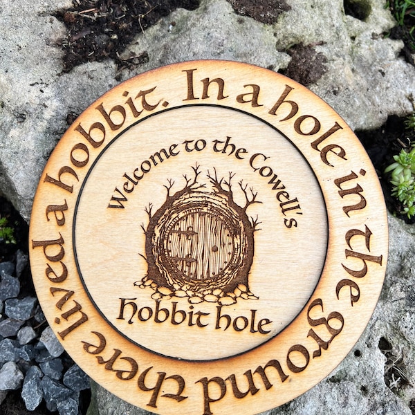 The Hobbit, welcome plaque, gift for Tolkien fan, fun sign for new house, housewarming gift, birthday gift, can be customised & personalised