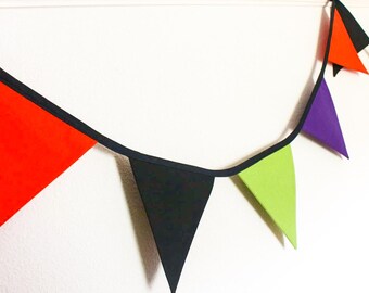 Halloween Colour bunting, Spooky Party banner, Autumn fabric flags, witch, ghost, bat, scary decoration, October trick or treat fun, purple