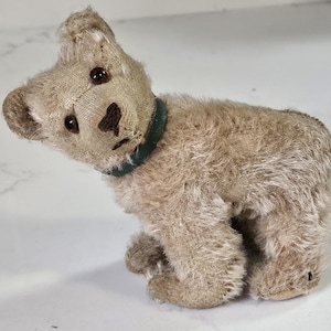 Antique STEIFF Mohair 5&quot; TEDDY BEAR, Standing on All Fours, Jointed Neck, Straw Filled