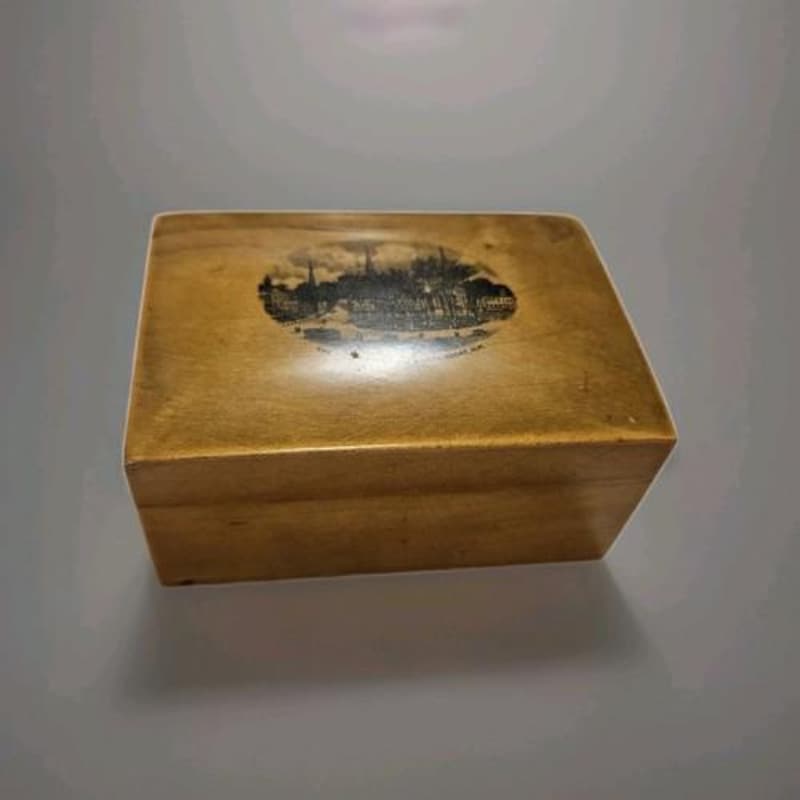 Vintage Mauchline Box - Etsy