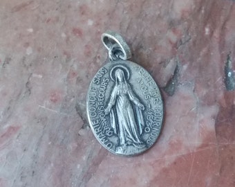 Pingente de Oração Vintage ST CATHERINE LABOURE com a Virgem Maria do outro lado. Pequeno pingente reversível religioso Art Déco.