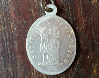 PINGENTE DE SÃO CRISTÓVÃO dos anos 1940, proteção contra acidentes. Pingente religioso vintage francês ou pingente de oração.