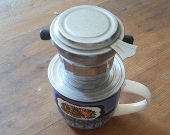 Vintage 1 CUP COFFEE MAKER with bakelite handles and filter in chromed metal. Art Deco style debelloire individual cafe press.