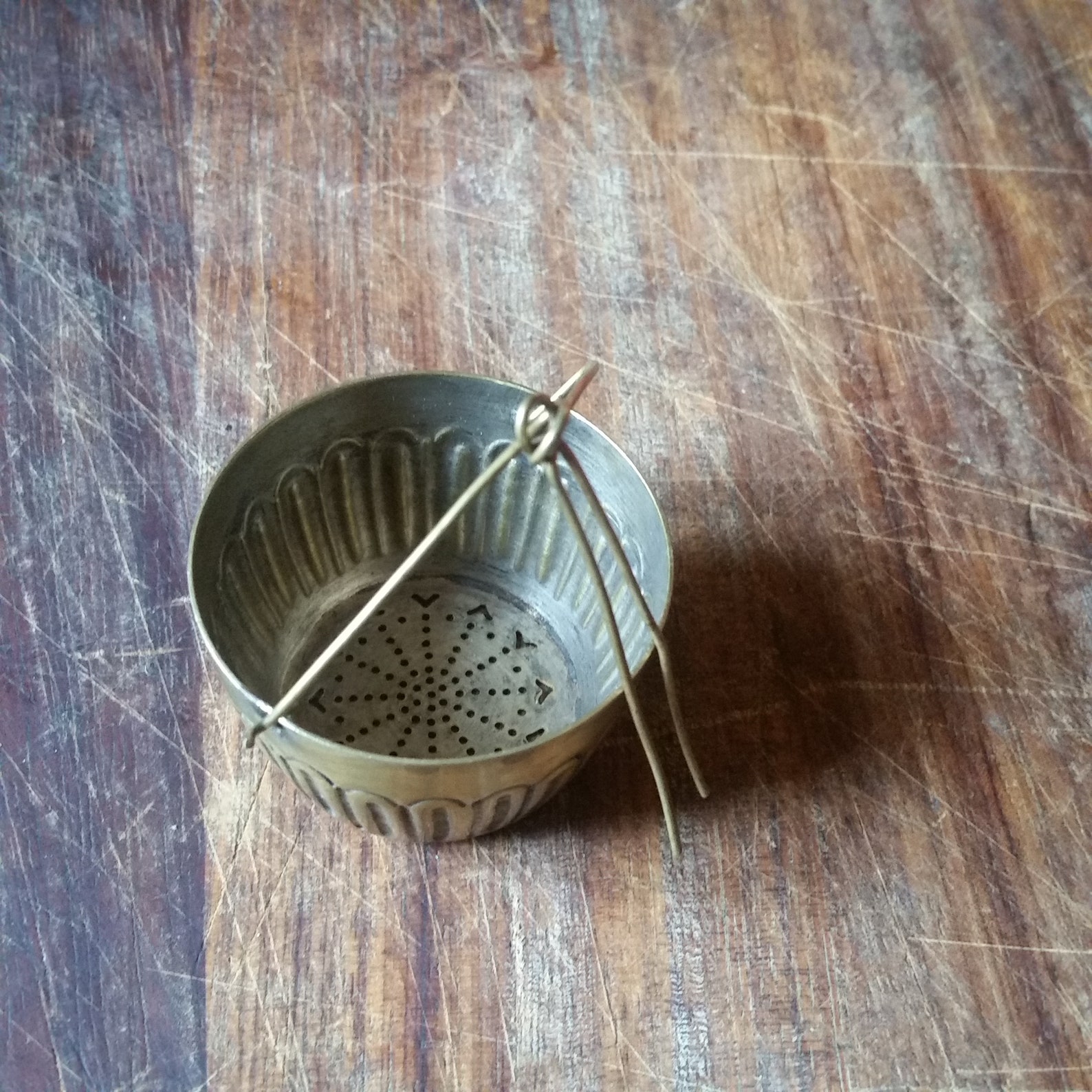 Vintage TEAPOT SPOUT STRAINER collects loose tea leaves as | Etsy