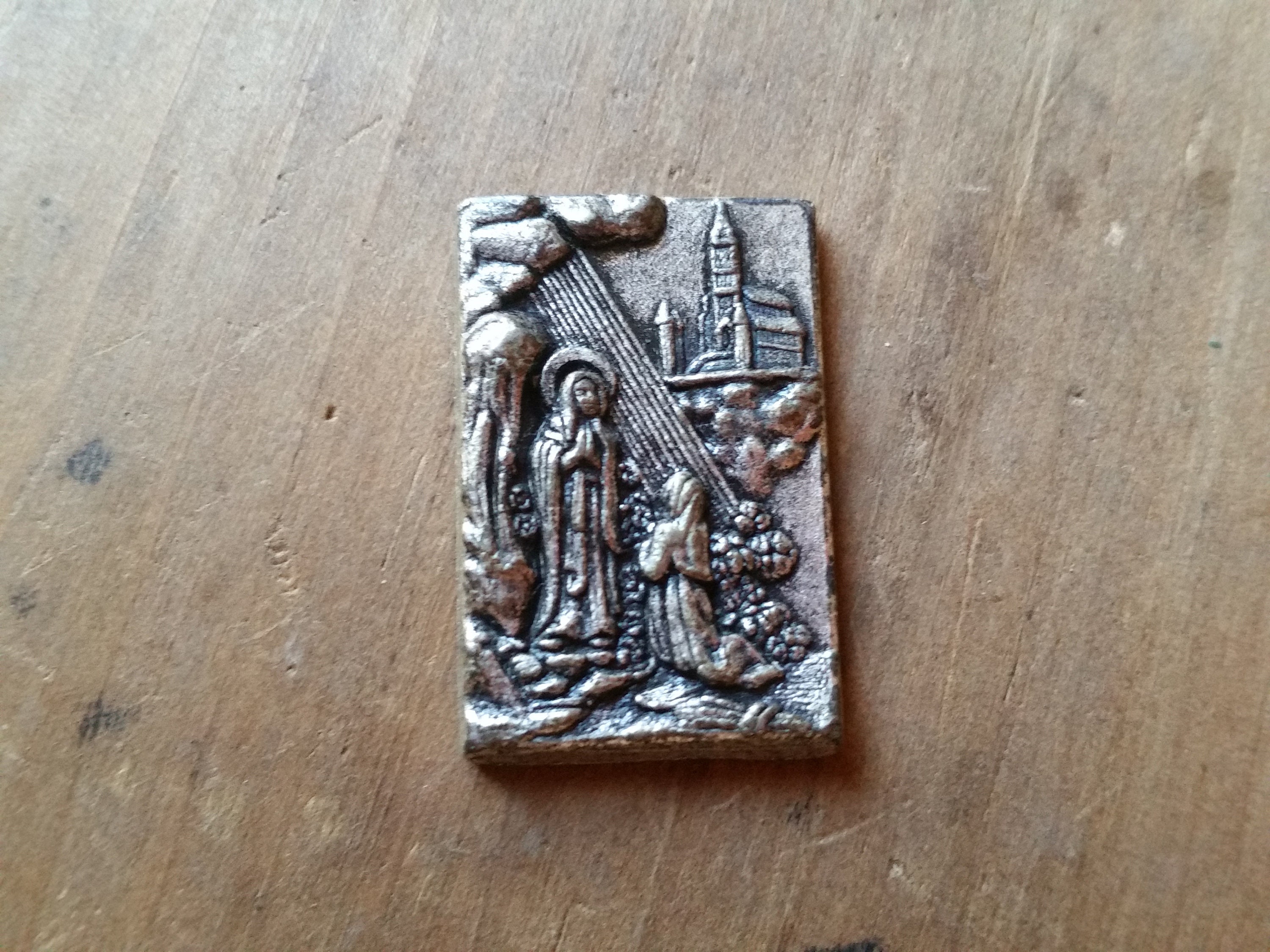Immaculée Conception Vintage, Bloc Notre-Dame de Lourdes en 3 Dimensions Comme Médaille Prière Poche