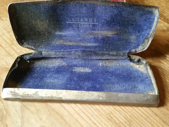 1940s METAL EYEGLASSES CASE Hard Shell Container With Original