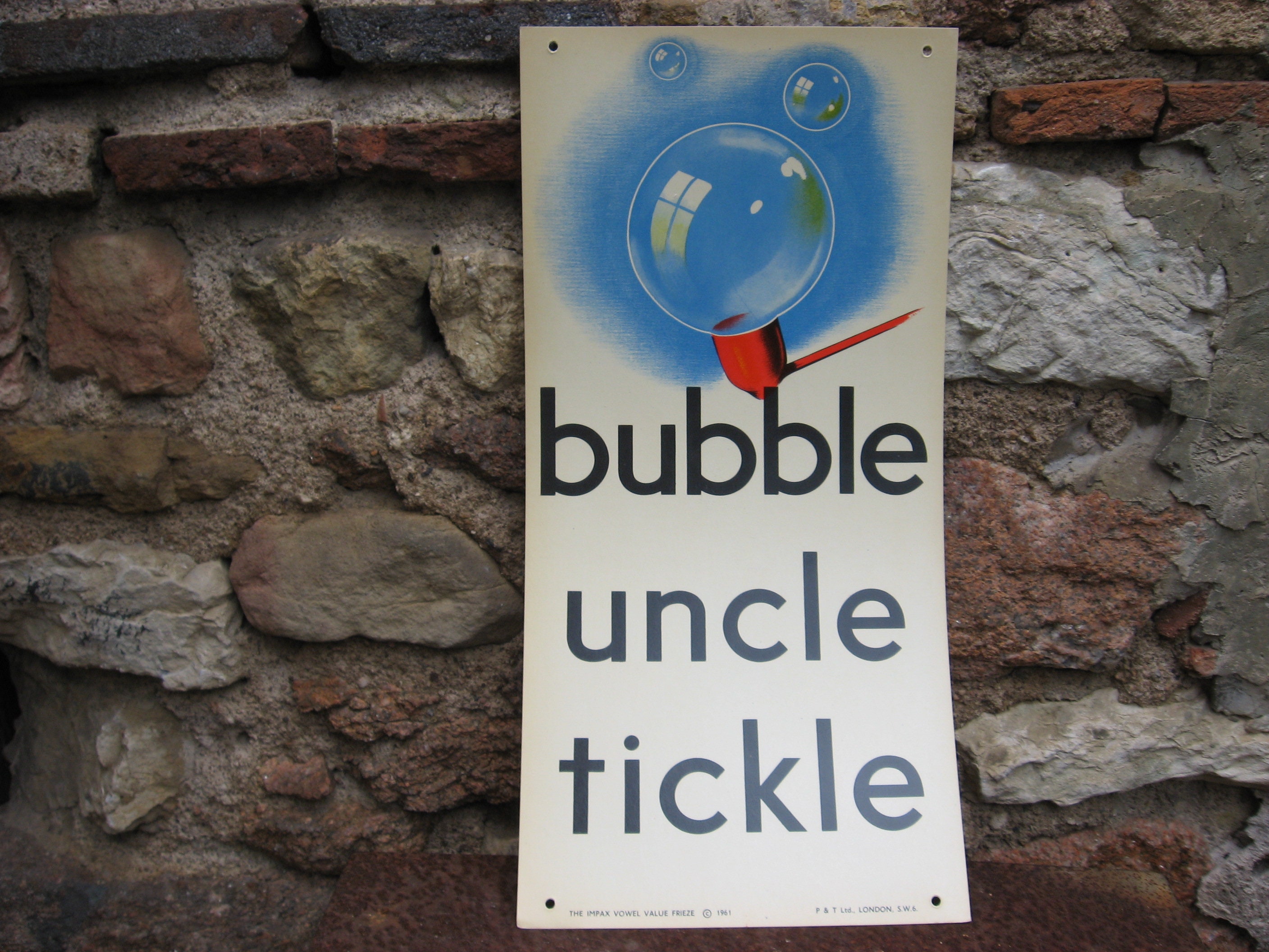 L'accrochage Mural Vintage Blowing Bubbles Est Un Outil de Prononciation Voyelles Scolaire 1961 Mots