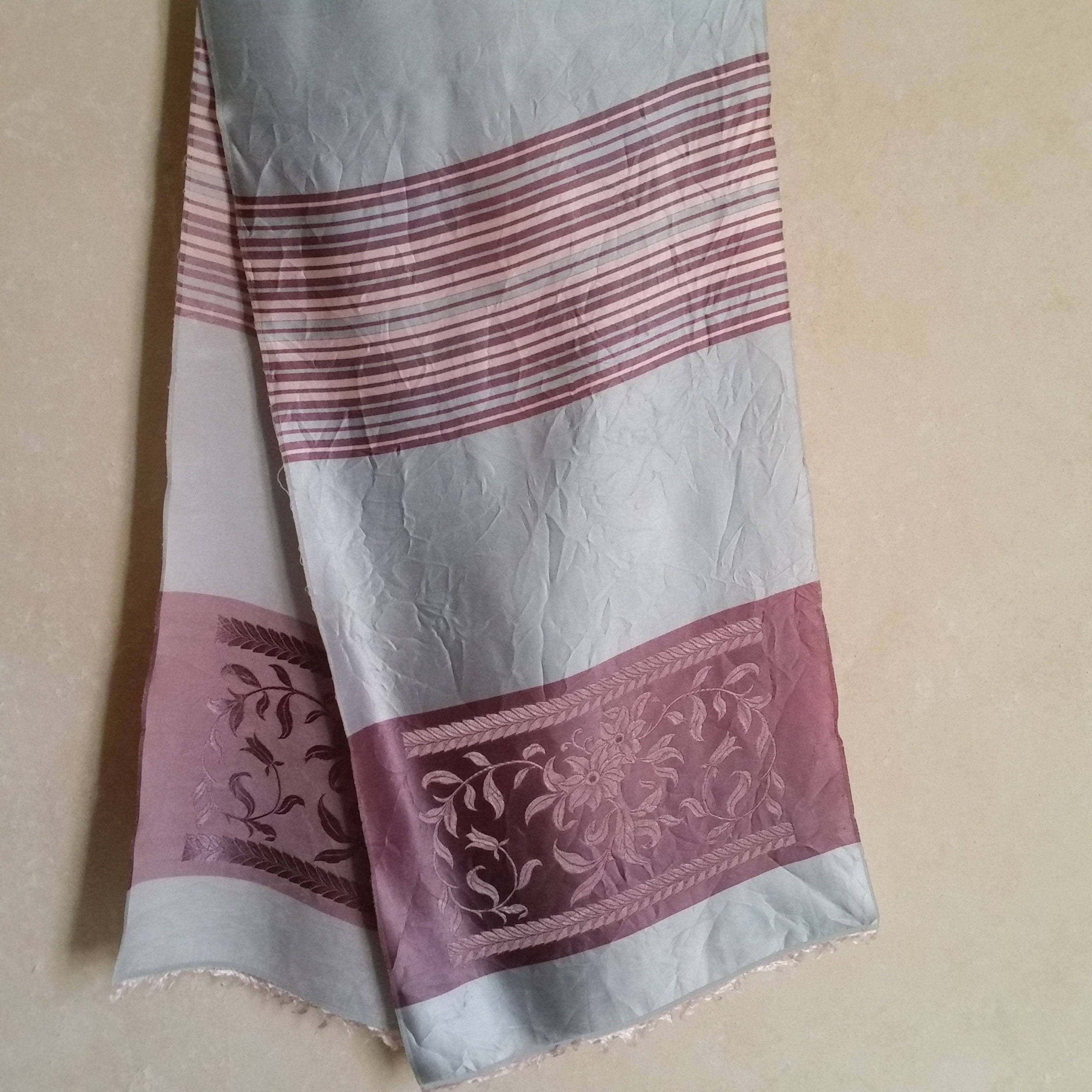 1950s MID CENTURY VINTAGE French Scarf in Elegant Floral Design of