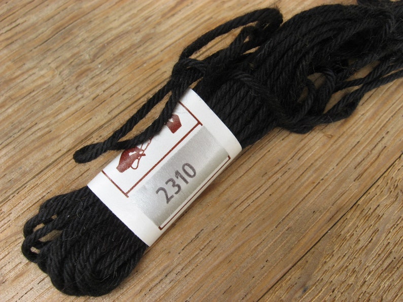 Color 2310 French vintage Tapestry Thread Singular crafting notion for Halloween Made in France
