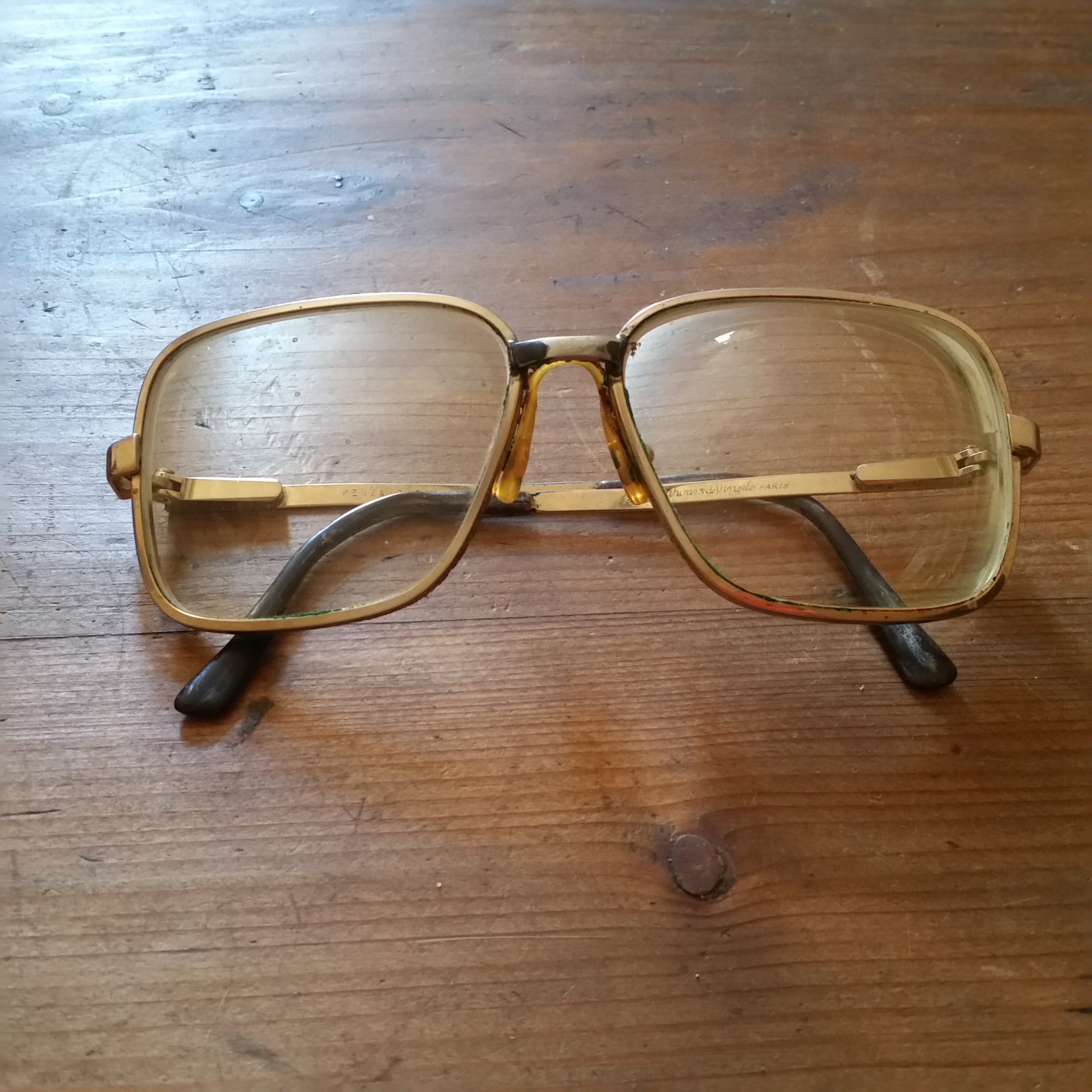 aviator style eyeglasses