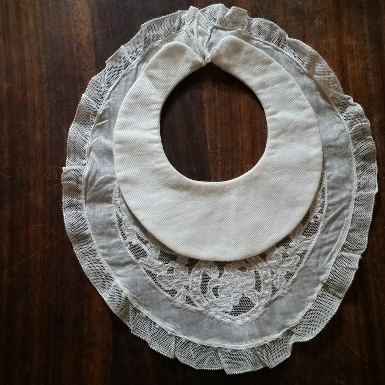 Edwardian ANTIQUE CHRISTENING BIB of French lace and linen. Perfect for special dinners, or as child's collar embelishment also. image 6