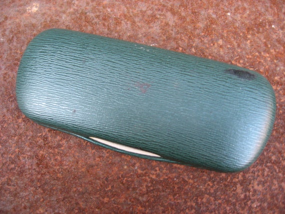 1970s FRENCH EYEGLASSES CASE, hard shell in fores… - image 6