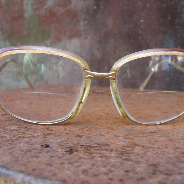 1970s French Marius Morel Eyeglasses. Vintage quality ladies pastel boho eyewear. Bohemian hipster style glasses. Spring time fashion.