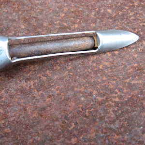 1923 PATENTED POTATO PEELER or fruit skin cutter. Unusual Art Deco period kitchen cooking gadget.