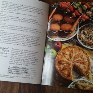 1981 Vintage DELIA SMITH Cookbook of favourite British recipes. A BBC Cookery course of traditional classic dishes, Book 3. image 3