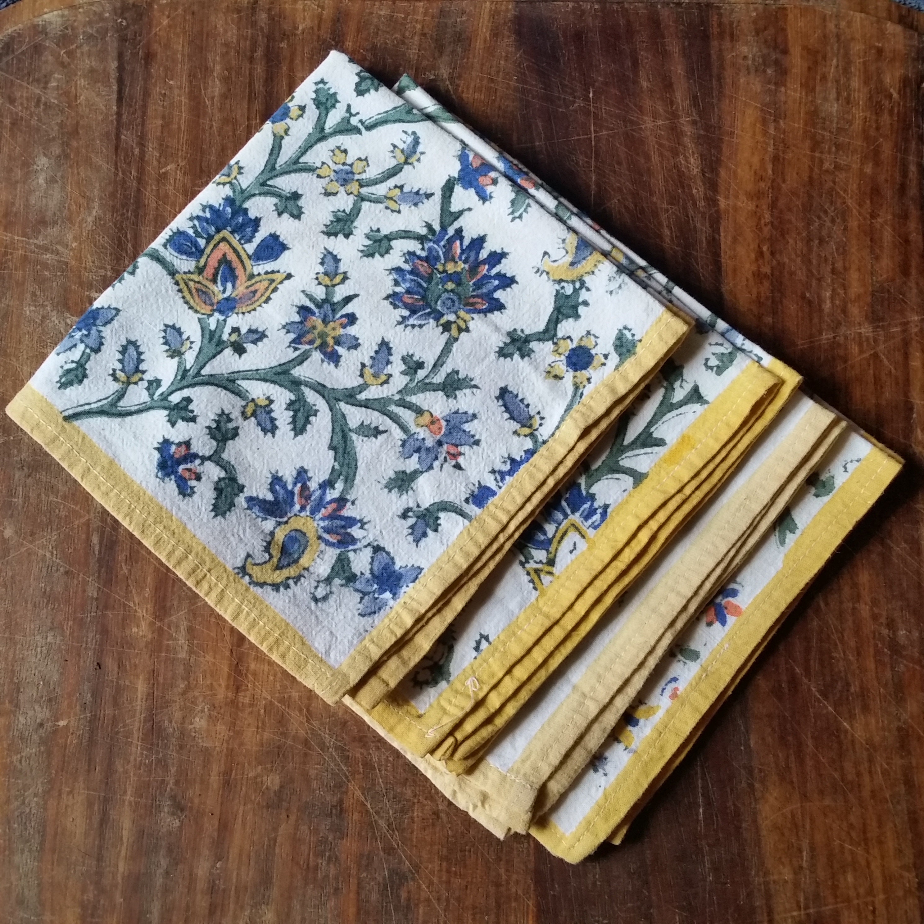 Serviettes Vintage French Boho de Joli Motif Aux Couleurs Vives et Joyeuses sur Coton Qualité, Ensem