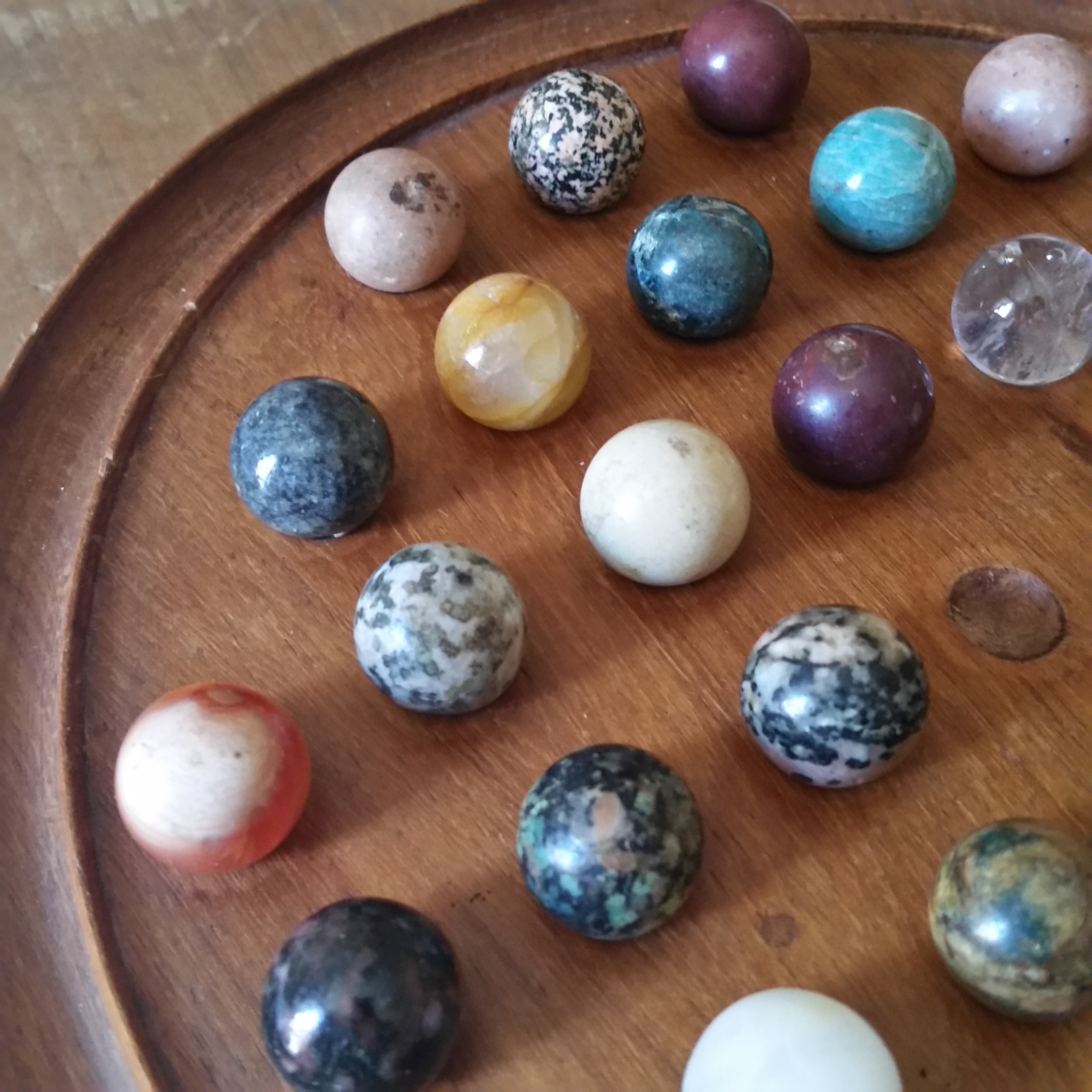 Marble solitaire sale semi precious stones