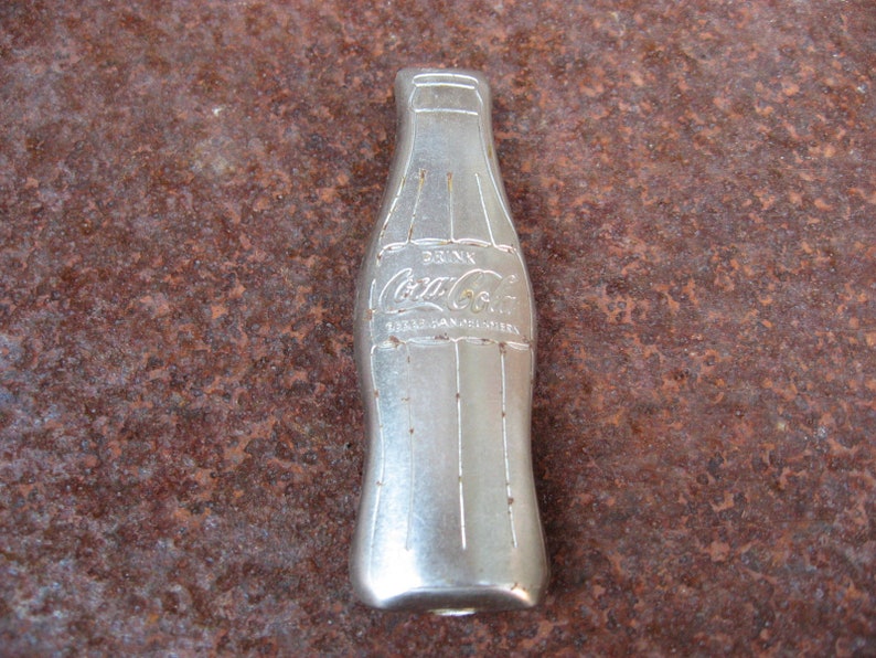 PEPSI COLA BOTTLE OPENER 3/'/' AMERICA/'S BIGGEST VALUE BOTTLE OPENER FOB