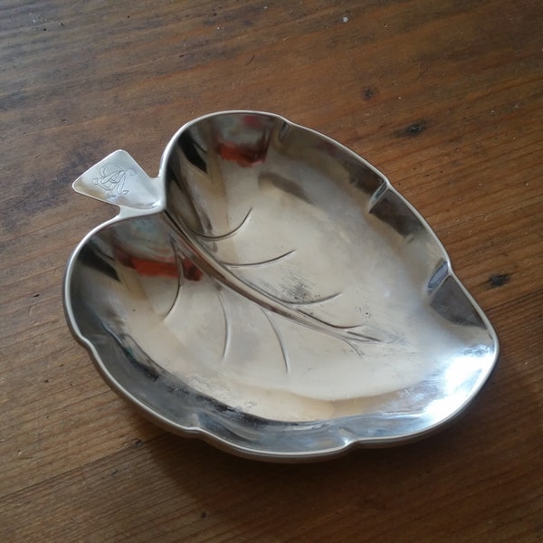 Vintage FRENCH LEAF DISH, wonderfully tactile desk salver gift, soap dish or trinket tray. Monogram on handle, initial A.