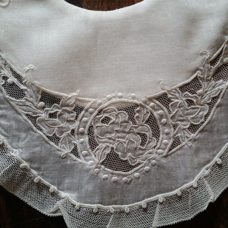 Edwardian ANTIQUE CHRISTENING BIB of French lace and linen. Perfect for special dinners, or as child's collar embelishment also. image 2