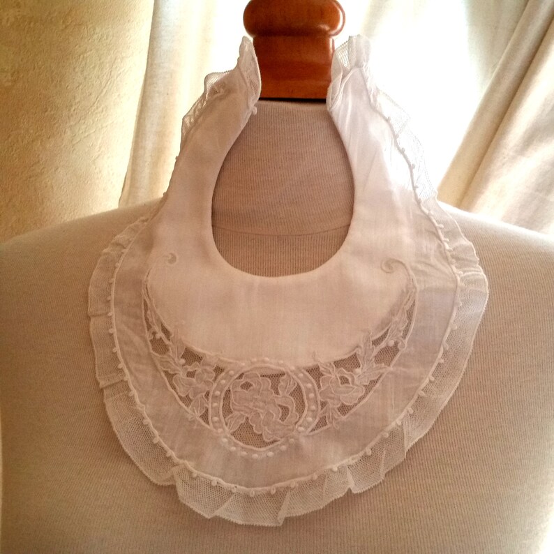 Edwardian ANTIQUE CHRISTENING BIB of French lace and linen. Perfect for special dinners, or as child's collar embelishment also. image 10