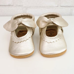 Leather Baby Moccasins, moccasins, handmade leather baby shoes, Alice Platinum