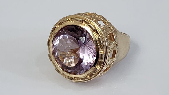 14k Gold and Large Round Amethyst Ring - image 6
