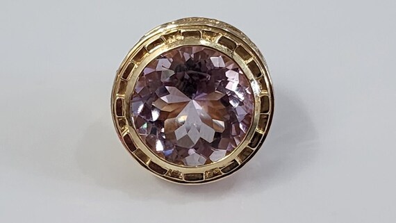 14k Gold and Large Round Amethyst Ring - image 4