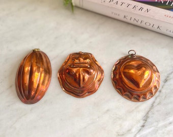 Set of 3 vintage copper decorative molds, Jelly bread baking moulds, French country kitchen wall decor, English Kitchen Decor wall hanging