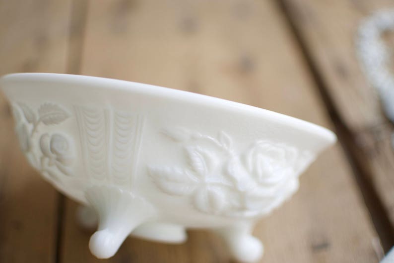 White Indoor Planter Housewarming Gift Vintage Milkglass Rose Bowl Imperial Glass USA Mother/'s Day Gift Collectible Vintage Glass