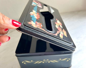 Black Tole Metal Tissue Box Cover, Tissue Holder, Wall Mountable, Paint by Number Decorated with Asian Ladies with Umbrellas