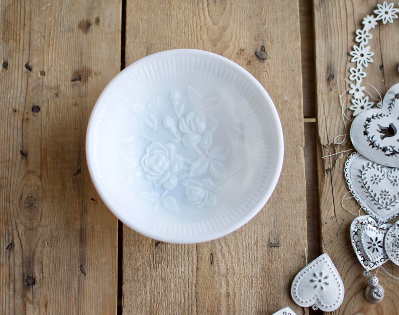White Indoor Planter Housewarming Gift Vintage Milkglass Rose Bowl Imperial Glass USA Mother/'s Day Gift Collectible Vintage Glass
