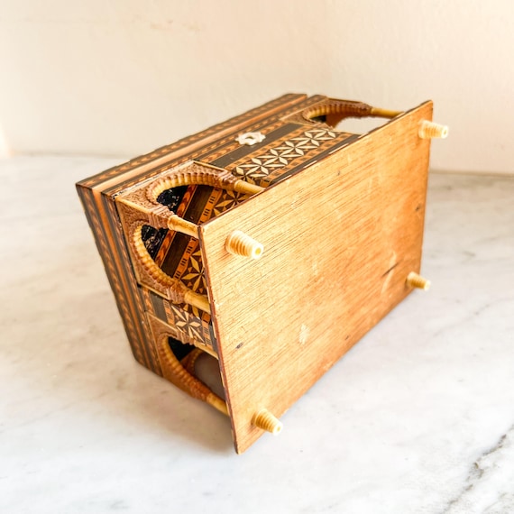 Vintage Inlaid Wooden Marquetry Jewelry Box with … - image 9