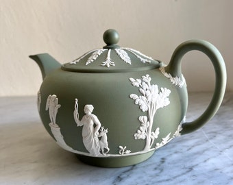 Wedgwood Jasperware Teapot, Sage Green Vintage English Tea Pot, 1960s Tea ware, MCM Tableware, Housewarming Gift for Her, 4 cup Large Teapot