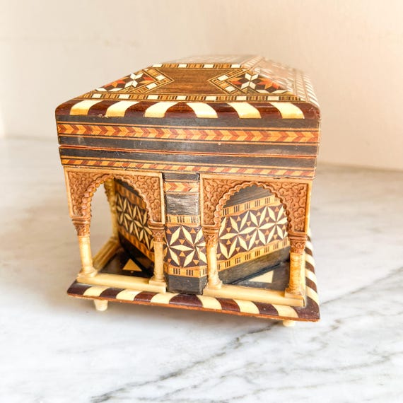 Vintage Inlaid Wooden Marquetry Jewelry Box with … - image 2
