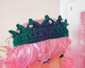 Renaissance Celtic Kelly Green and gold crown