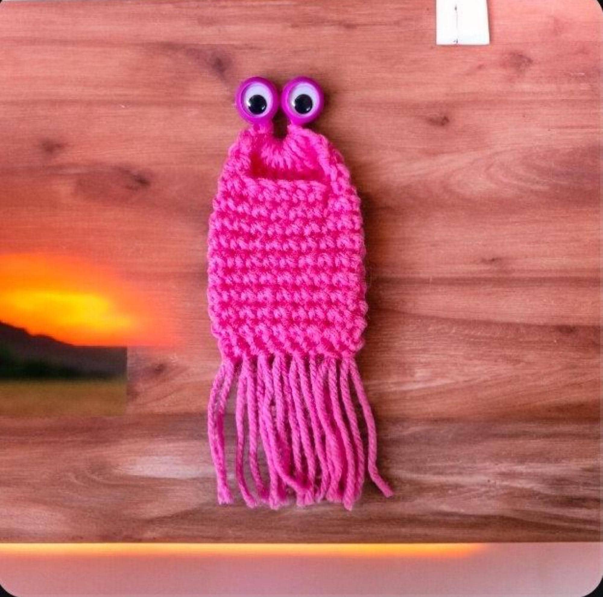 Mini Yip Yip googly eye Martian party favor, treat bag - pink