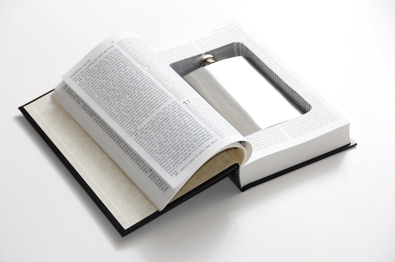 Flask книга. Книги по flask. книга сейф сказки.