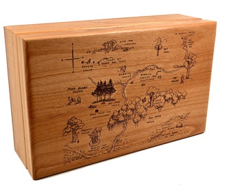 Winnie-de-Pooh "100 Aker Wood" gegraveerde kaartendoos-Nieuw babycadeau-Speciale gelegenheden-Afstuderen-Herstel-erfstuk Kwaliteit-personalisatie beschikbaar!