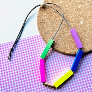 Bold bright wooden long pattern necklace