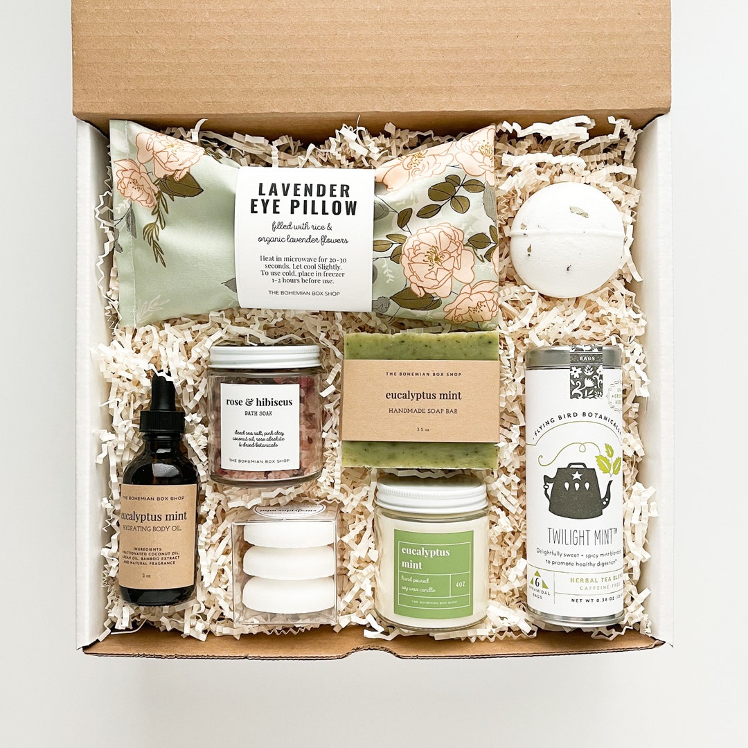Ultimate Spa Day Gift Box for Women / Luxury Spa Gift Set
