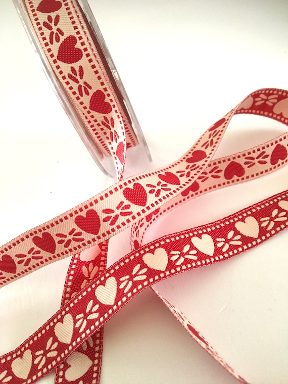 Heart ribbon,fabric ribbon,reversible ribbon,red ribbon,woven  ribbon,Valentines ribbon,ribbon for bows,ribbon for crafts,sewing ribbon.