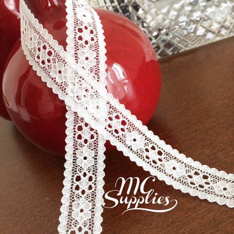 3 yds,White lace,lace trim,lace by the yard,craft lace,sewing lace,sewing trim,sewing lace trim,lace by the yard,crafting lace.
