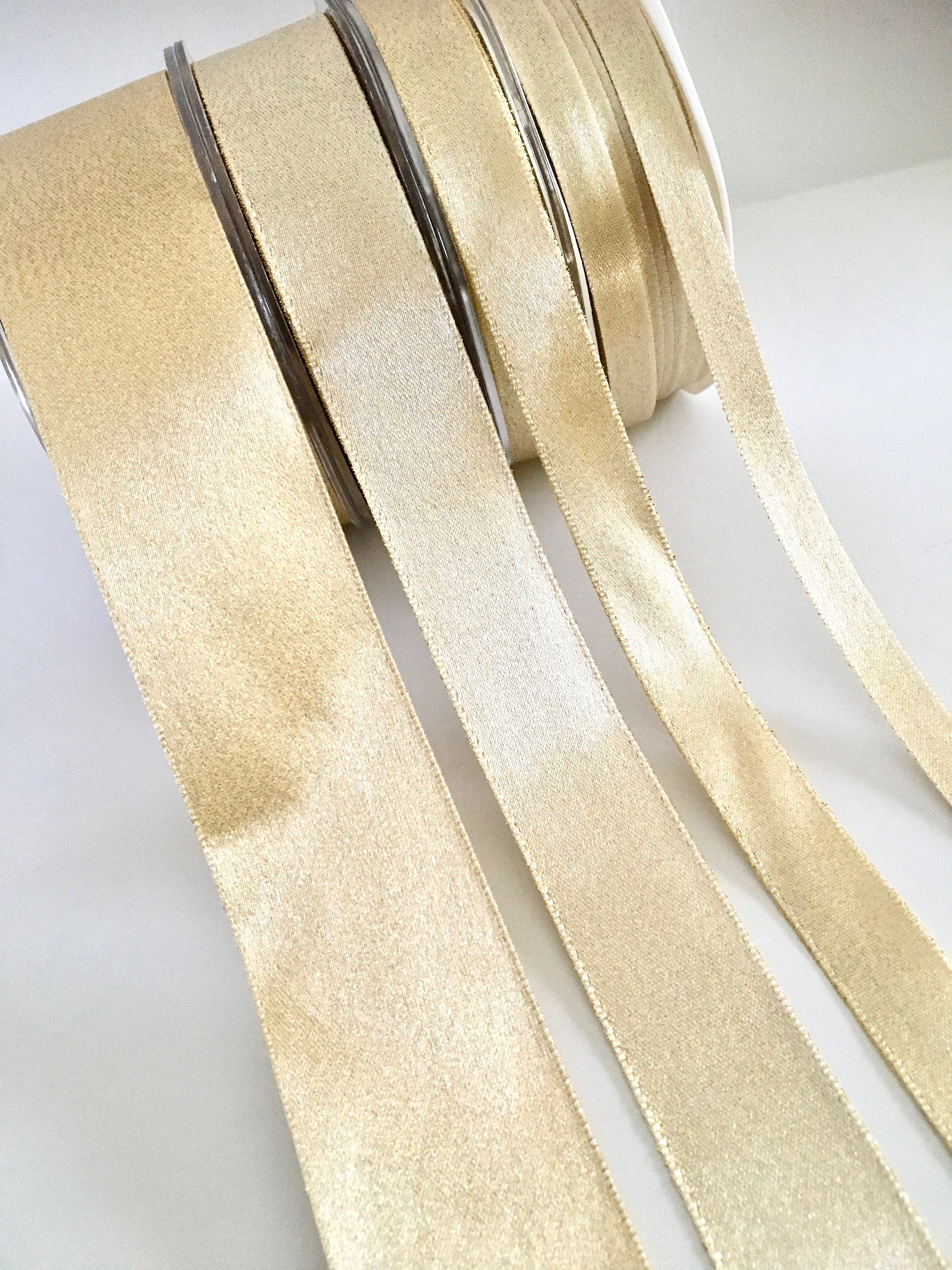 2 1/2 Inch Gold Wired Velvet Bow - Golden Openings