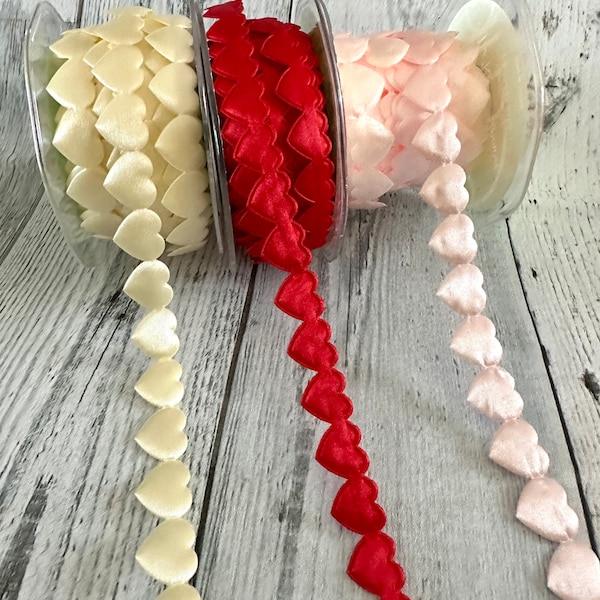 1-15 yds,Hearts trim,red hearts ribbon,valentine hearts trim,valentines trim,satin hearts chain,headbands trim,scrapbooking heart trim,189