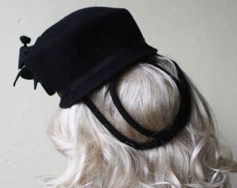 Vintage 40s Black Wool Sculpted Floral Tilt Hat