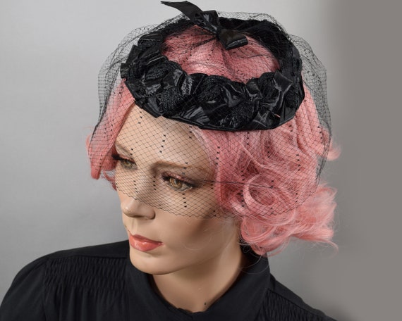 Black Straw Vintage 50s Ringlet Hat with Dotted N… - image 3